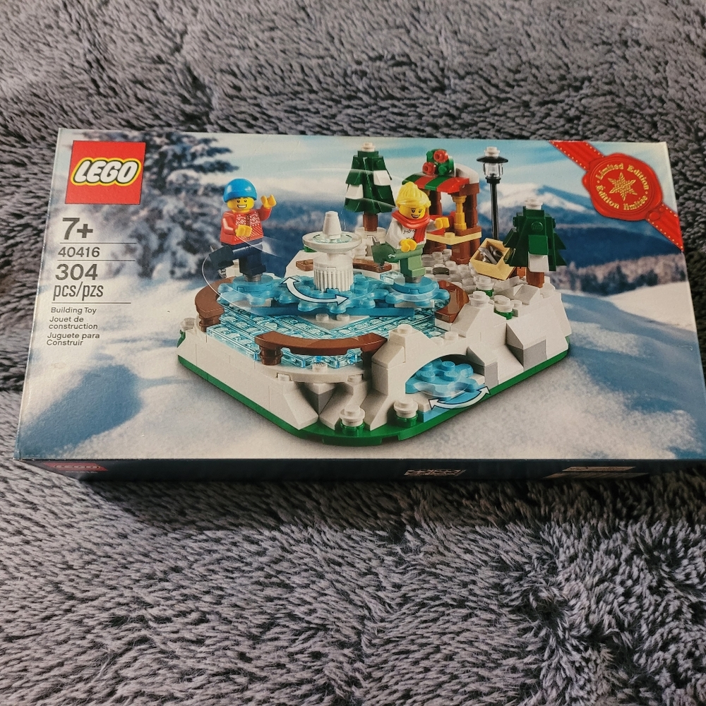 40416 Winter Skating Rink Lego Set